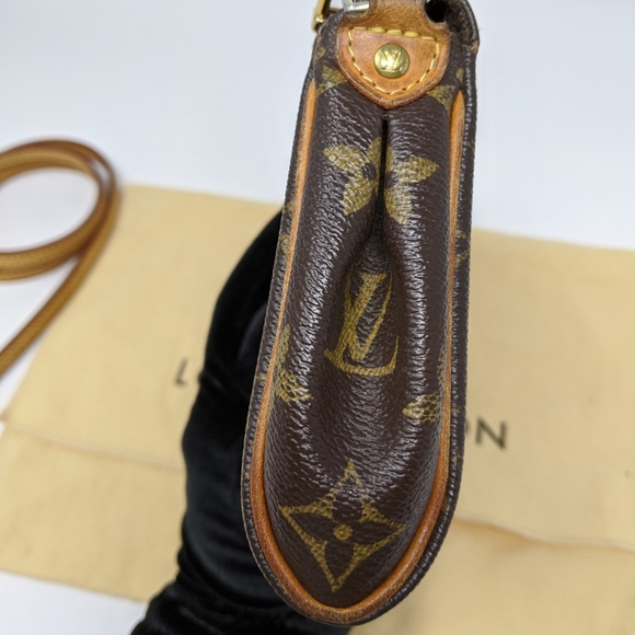 Louis Vuitton Monogram Eva Crossbody  CLUTCH - Picture 4 of 12